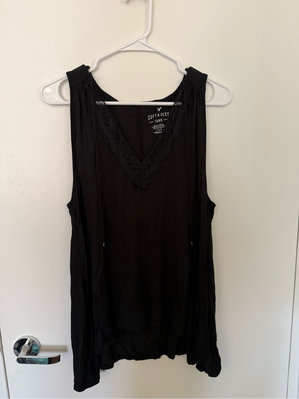 American Eagle Soft and Sexy Black Lace V‑Neck Tank Top